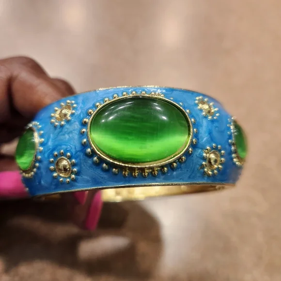 Blue, gold  and lime green bracelet. - Picture 2 of 5